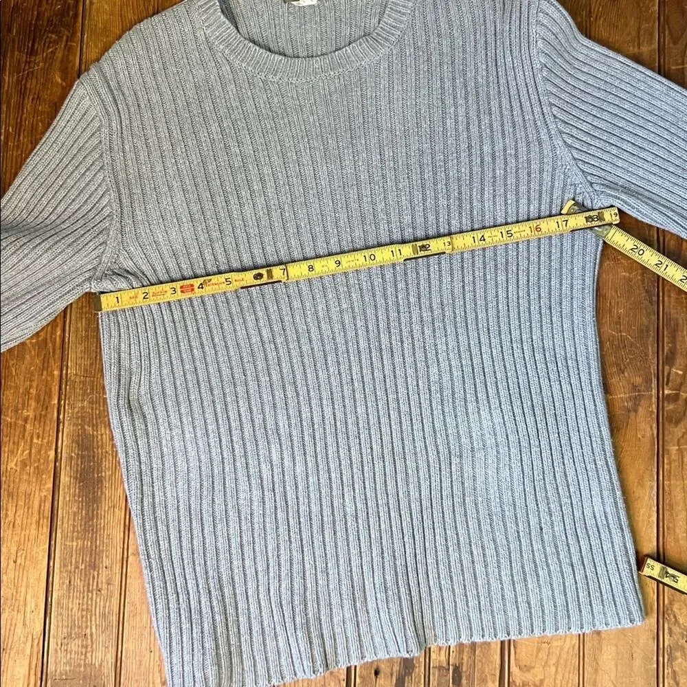 Women’s vintage 90s J. Crew Sweater Light Gray chunky cotton crewneck